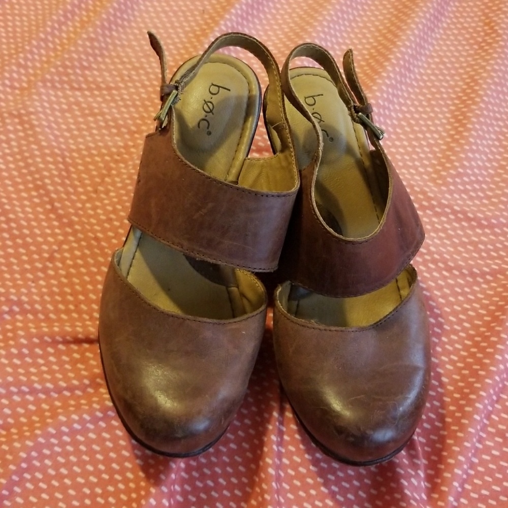 Born wedge clogs